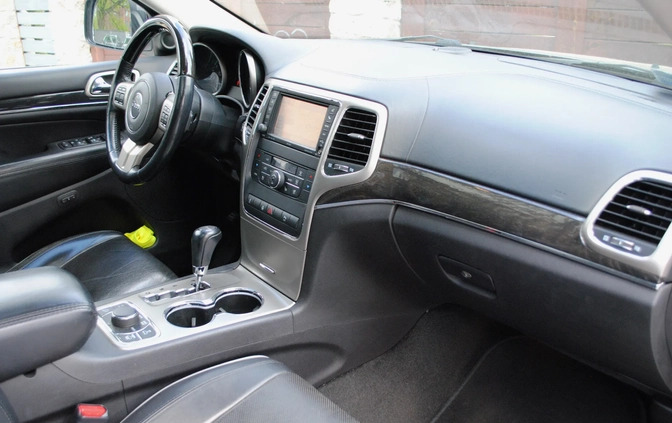Jeep Grand Cherokee cena 63900 przebieg: 158900, rok produkcji 2012 z Radzymin małe 191